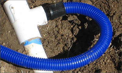 Exact positioning a sprinkler in a flowerbox using The Cobra Connector